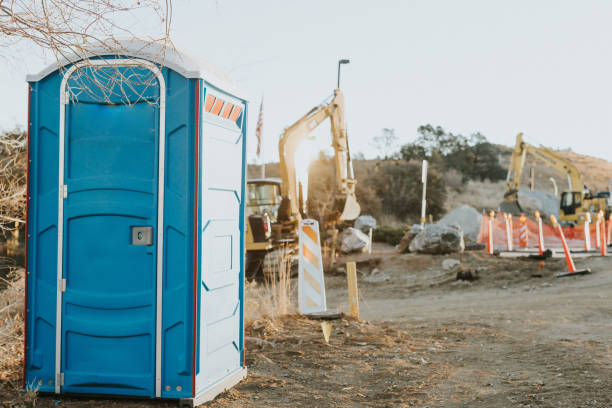 Best Affordable portable toilet rental  in Santa Venetia, CA