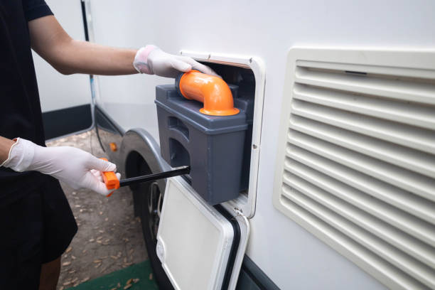 Best Portable restroom trailer rental  in Santa Venetia, CA