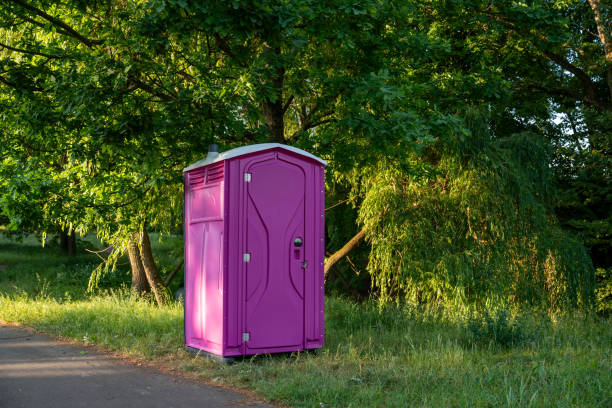 Best Porta potty delivery and setup  in Santa Venetia, CA