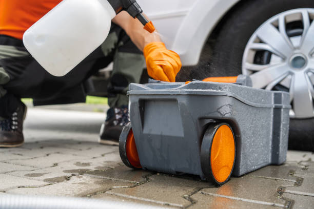 Best Portable toilet rental cost  in Santa Venetia, CA